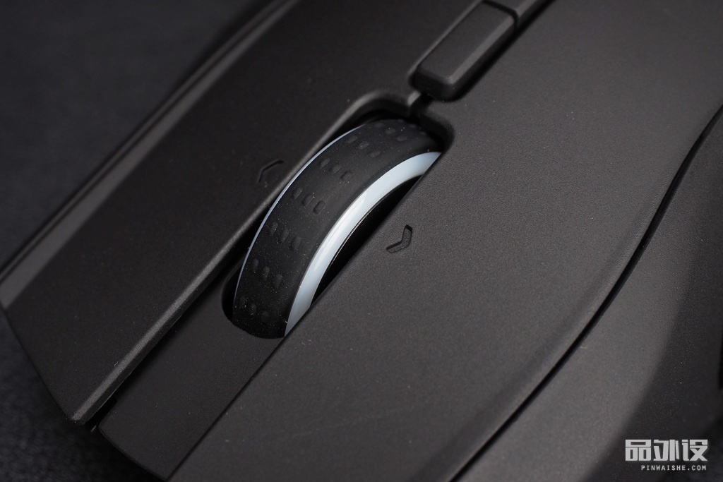 雷蛇那伽梵蛇六芒星背光灯不亮,雷蛇巴塞利斯蛇v2鼠标测评