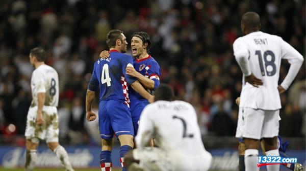 输给冰岛算什么看看“欧洲中国队”到底有多菜