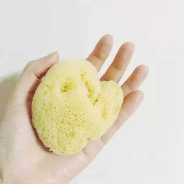 怎么对付磨人的妖精,一招搞定闭口粉刺