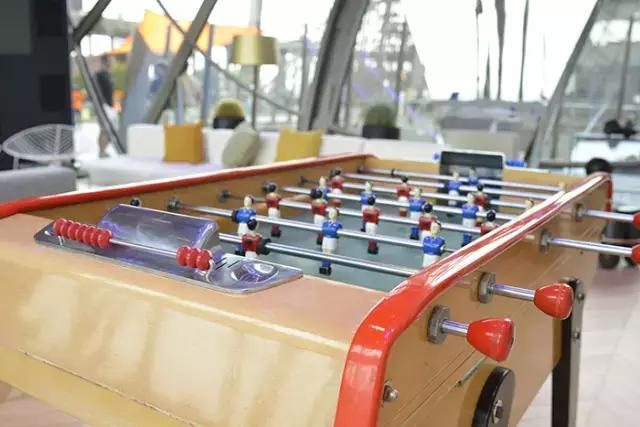 欧洲杯住宿酒店环境,埃菲尔铁塔神秘公寓