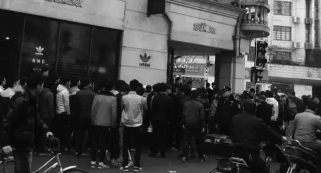 三叶草十大经典鞋款的名称,三叶草经典系列