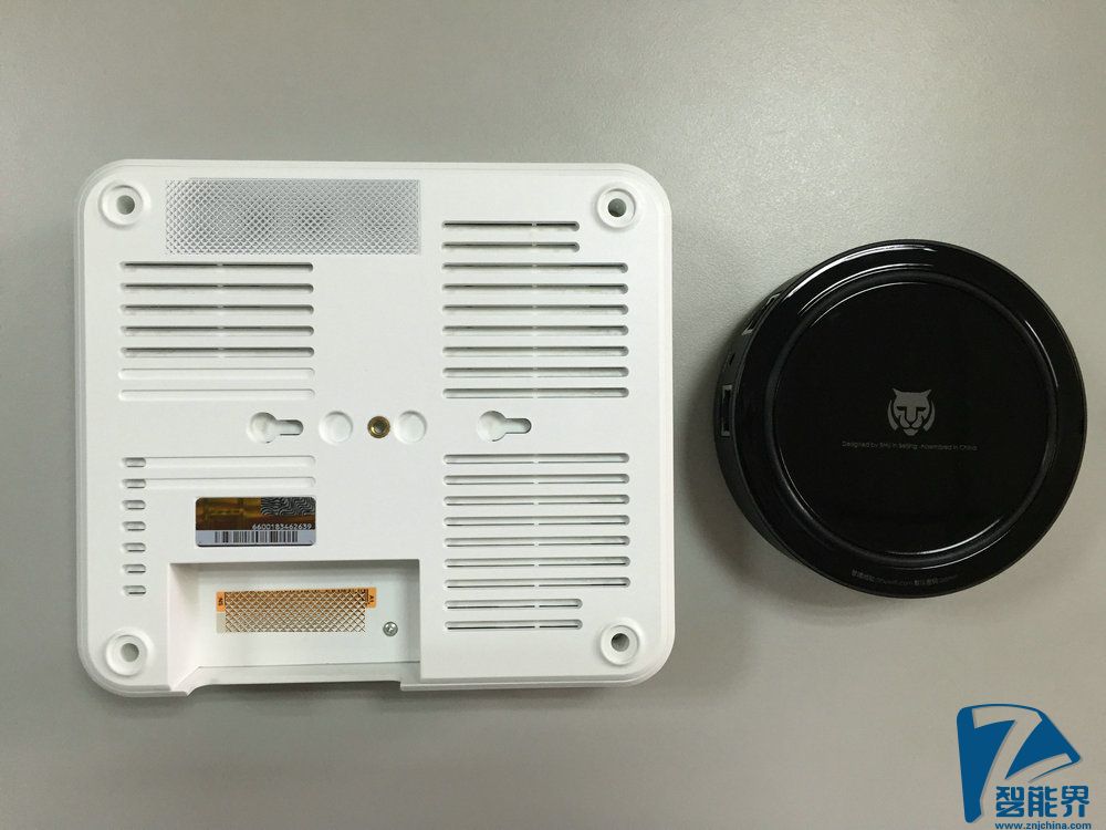 一款简美之作——必虎智能路由器