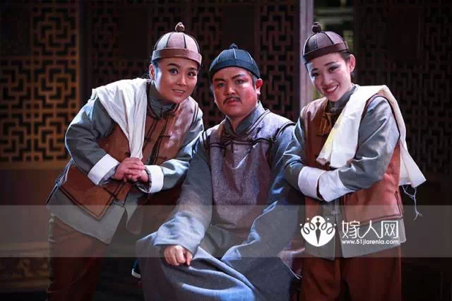 包头“凤祥楼”的女人们放点图给大家解解馋