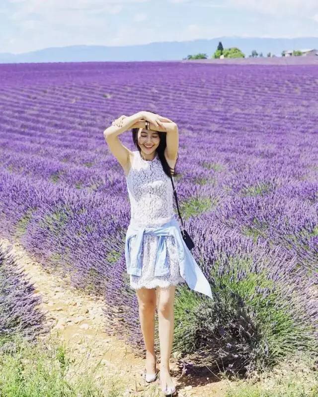 她的衣品,她的发型穿搭才是流行范本