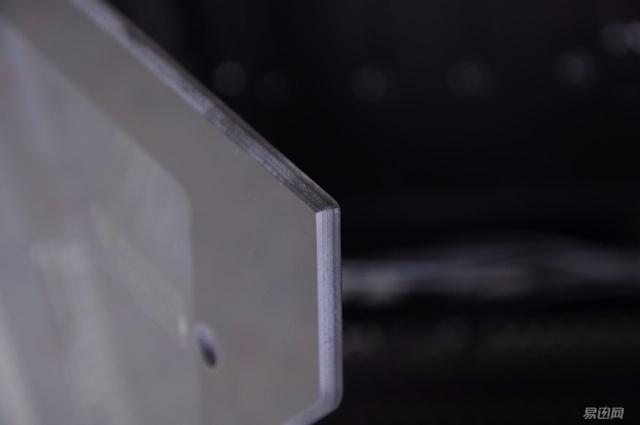 据说这板子和机箱搭配能释放洪荒之力