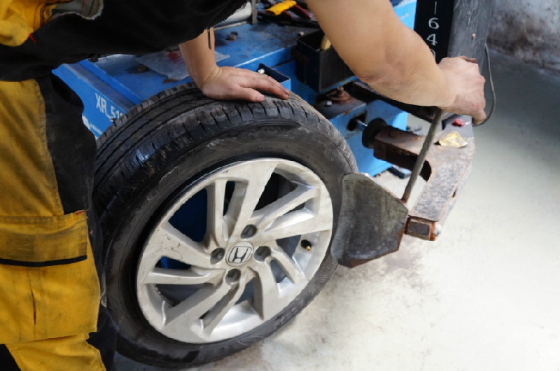 天上掉轮胎,倍耐力新p1轮胎测评视频