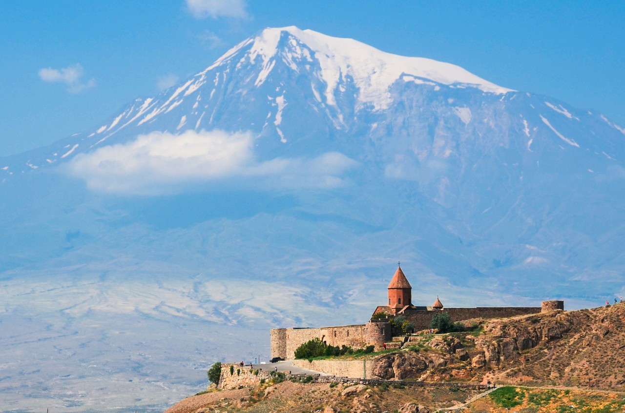 一个陕西汉子花7万元环游地球1圈,还带回一个美国女友!