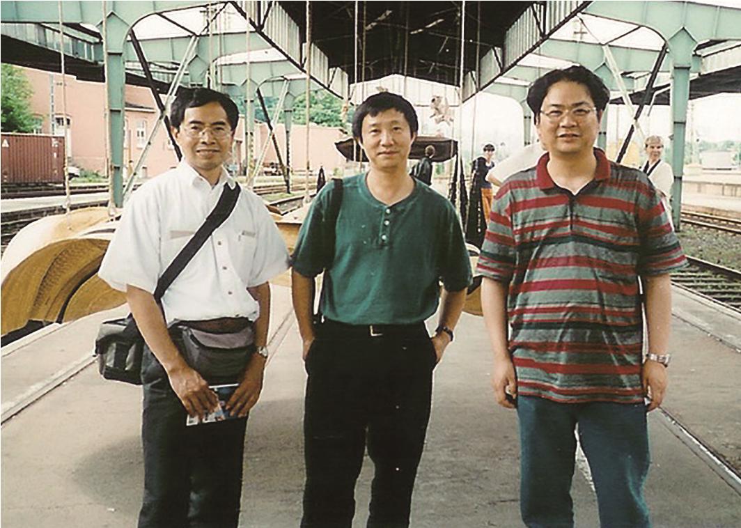 张枣：生活啊，快递给我的手