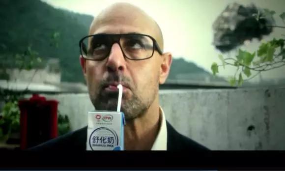 广告冯小刚,冯小刚一部电影30多个广告