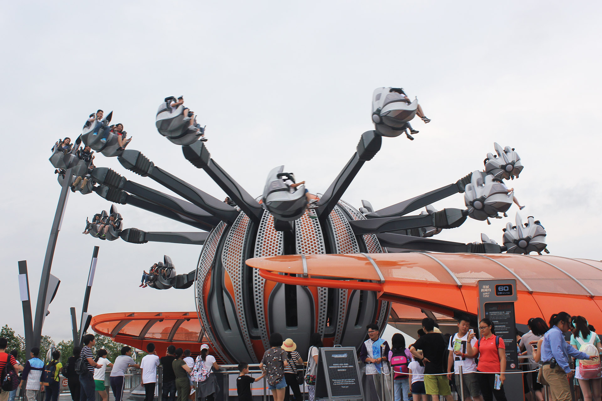 上海迪士尼好玩吗值得去吗,上海迪士尼一整天游玩攻略