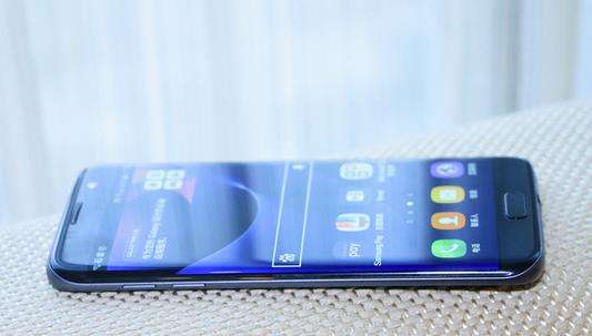 涓夋槦s7edge鍗囩骇oneui,涓夋槦galaxys7edge