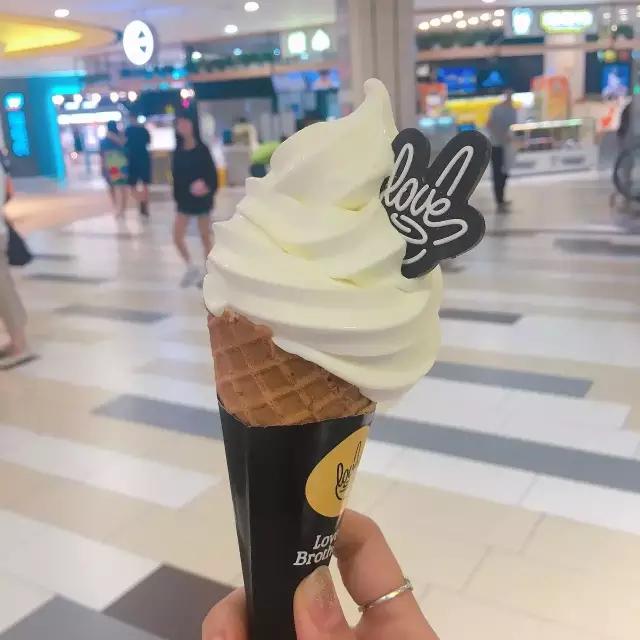 测网红冰淇淋,网红冰淇淋和经典冰淇淋