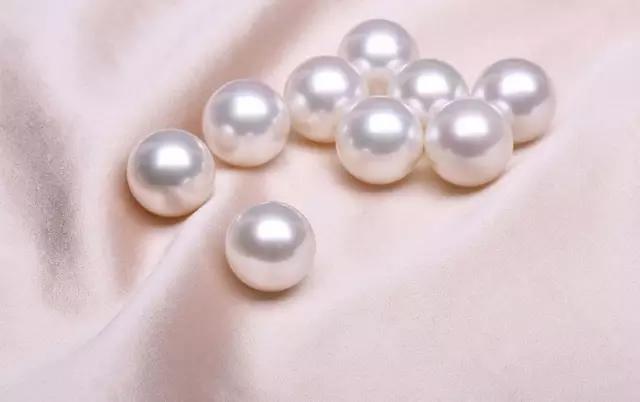 澳白珍珠对比南洋金珠,带你看珍珠直播间