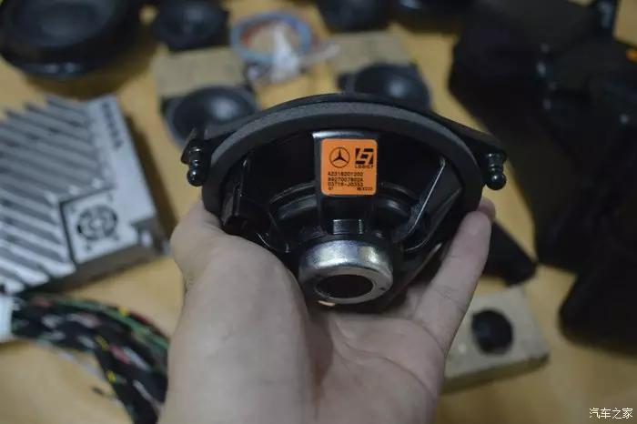 奔驰ML350安装哈曼卡顿音响分享