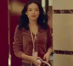 天鹅绒运动服过时了吗,天鹅绒时尚运动服