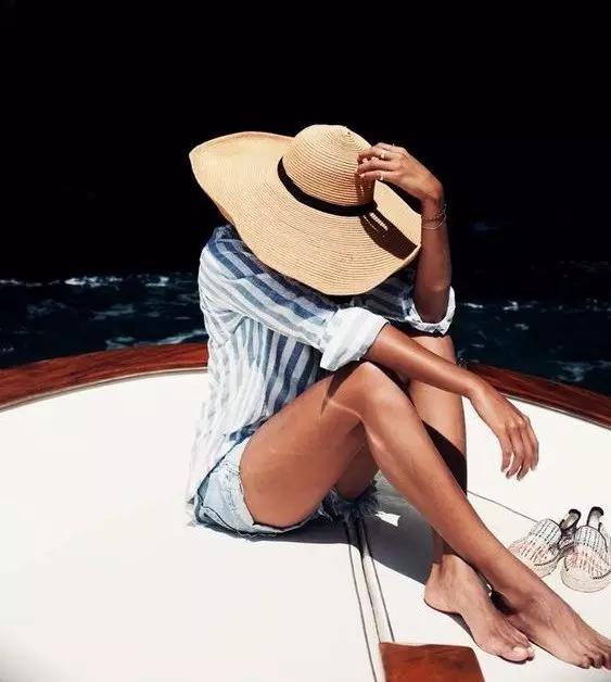 面部肌肤护理保湿喷雾,清凉喷雾喷皮肤