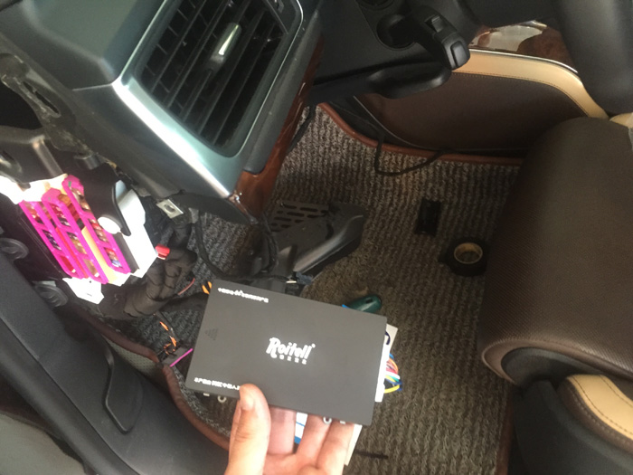 奥迪a7楼兰宝盒安装教程,14款奥迪a7改装潜力