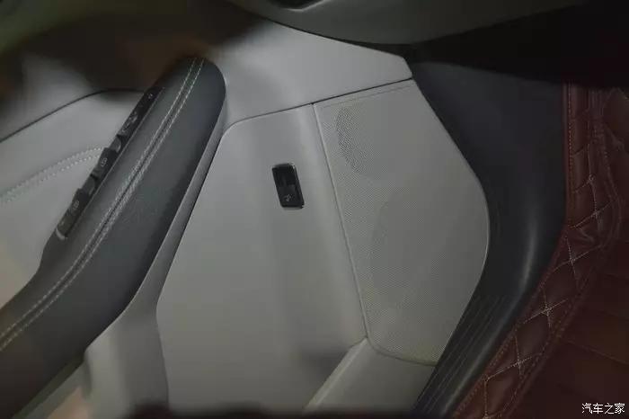 奔驰ML350安装哈曼卡顿音响分享