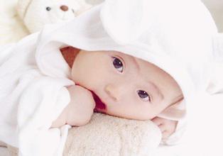 老年人常见的湿疹症状,治疗婴儿湿疹的常见药膏