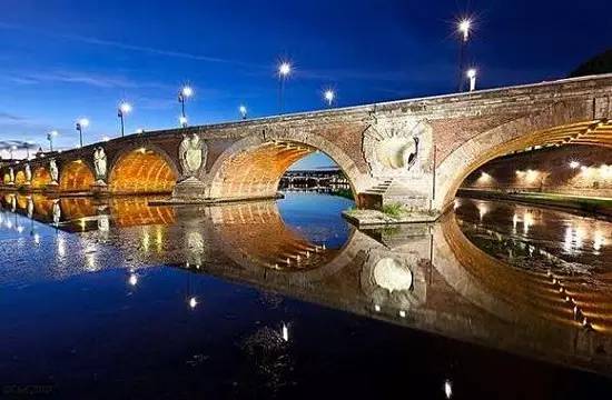 欧洲杯传奇球场,欧洲杯举办球场