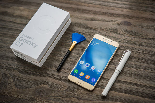 三星c7现在还值得修吗,2500左右性价比高的三星