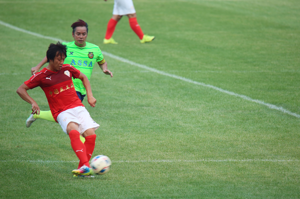 香港明星足球队中山公益赛,香港明星足球队谭咏麟表演视频