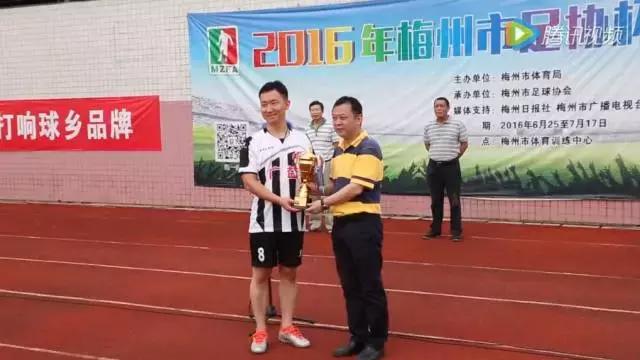 这场足球赛,最硬核的一场足球赛