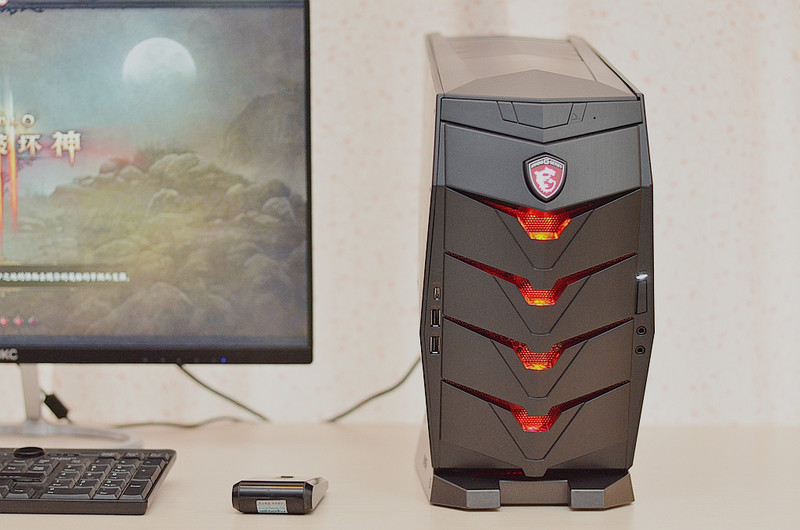 看,有光!异形般的电脑如是说