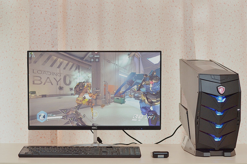 看,有光!异形般的电脑如是说