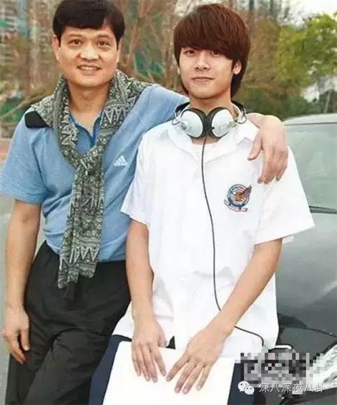 一个韩国出道的香港boy，为什么可以赢尽所有大咖的喜爱