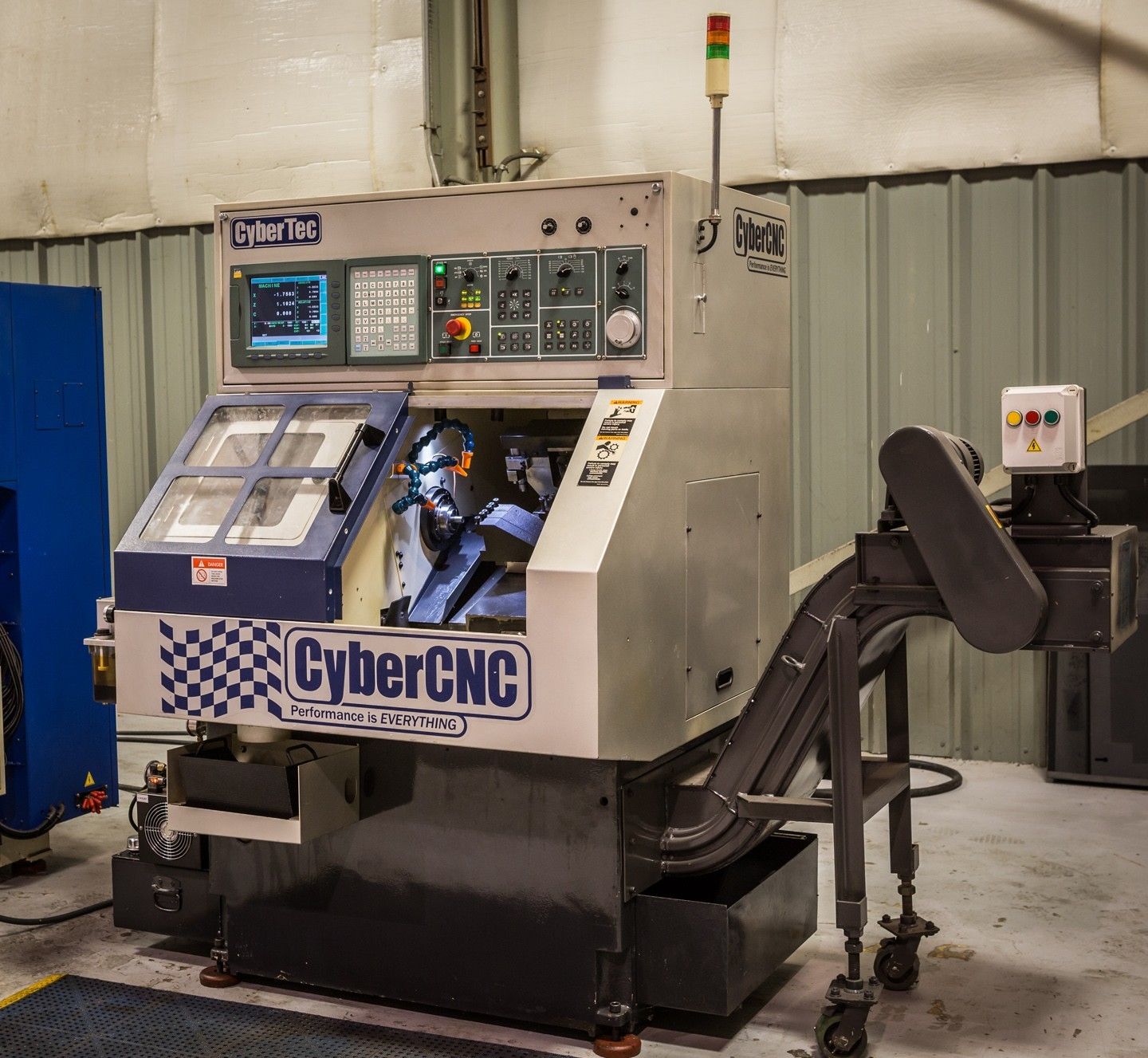 台湾丰雷数控车床,RFC-25,最节省场地的生产应用设备