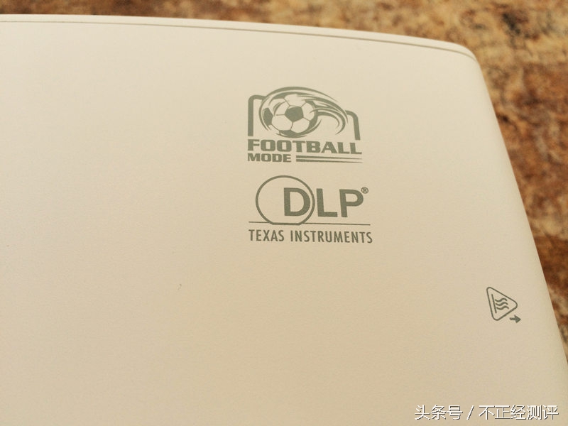 明基th685游戏投影机,明基th683投影