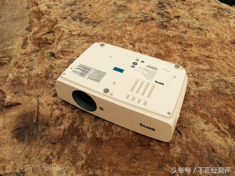 明基th685游戏投影机,明基th683投影