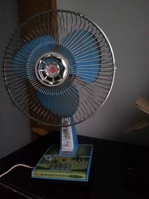用了三十多年的老吊扇,用了好多年的风扇
