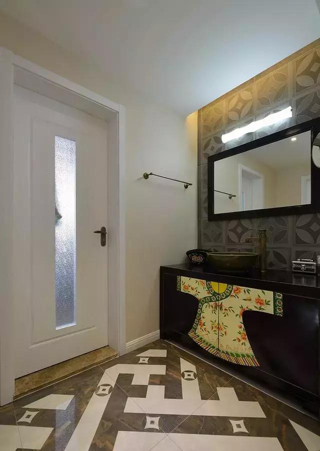 卫生间隔断推拉门还是平推门,卫生间门是推拉门好还是平拉门好