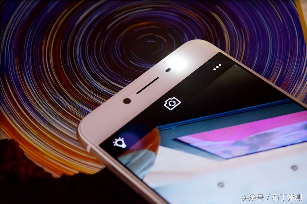 vivox71600万柔光双摄,vivox7拍照效果