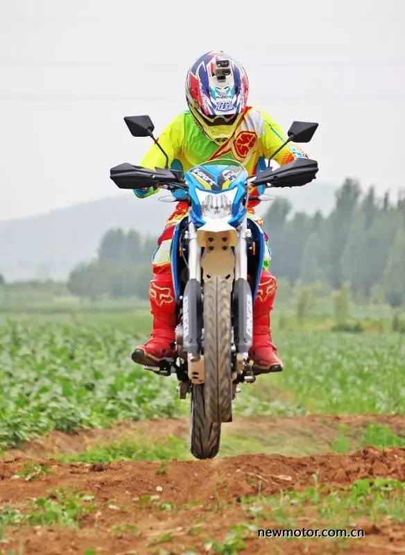 杞婚獞terra150娴嬭瘎,杞婚獞terra200