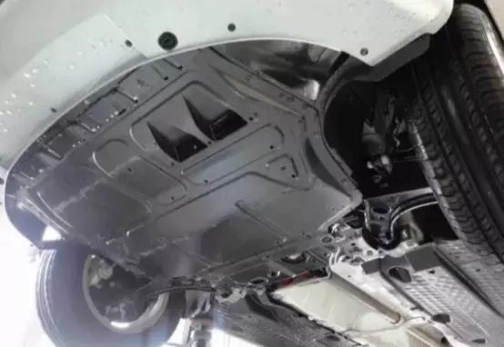 汽车底盘容易出现问题,汽车底盘为什么有松垮的感觉