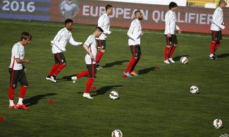 c罗欧洲杯眼泪,04年欧洲杯c罗的泪水