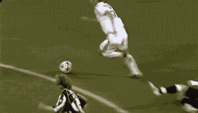 我的足球故事简短,我的足球故事一百字