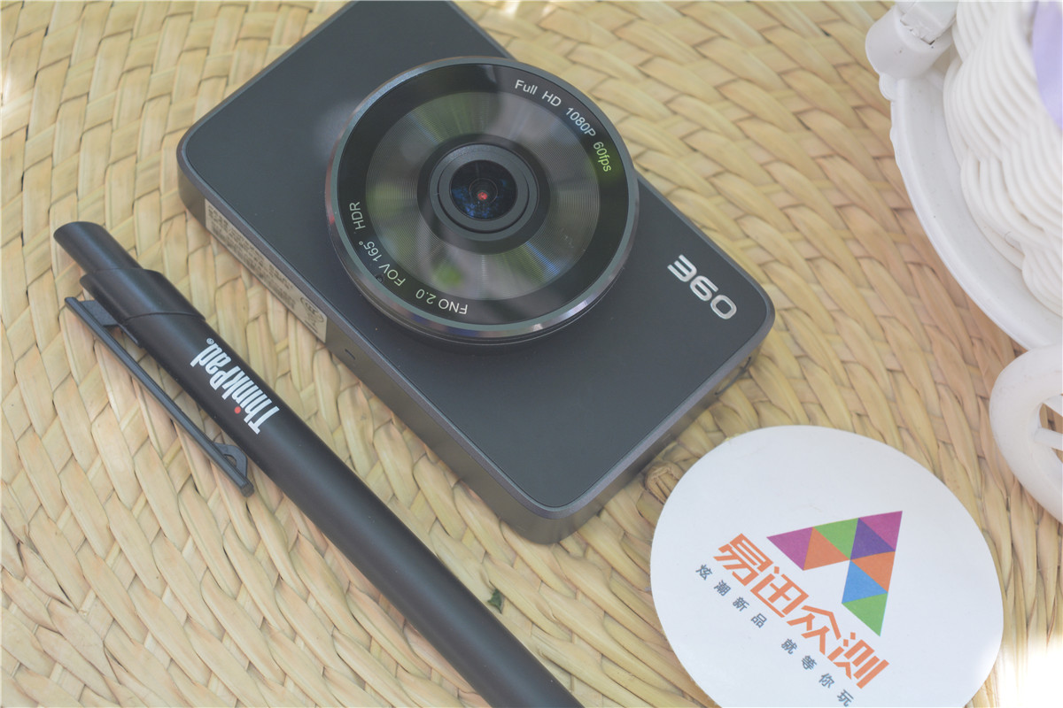 360行车记录仪有卡和无卡,360行车记录仪二代和一代的区别