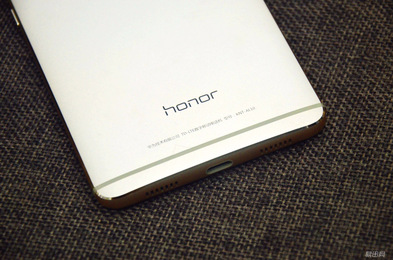 感受v8,荣耀v8华为功能