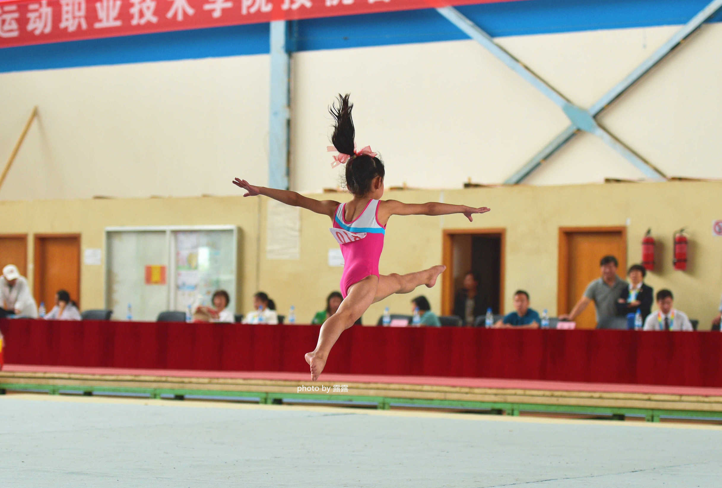 芒市体操队在省青运会上勇夺三冠
