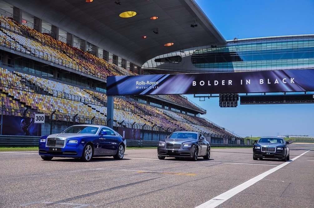 凹凸匠心榜:是怎样的一款车,能让他心甘情愿当司机