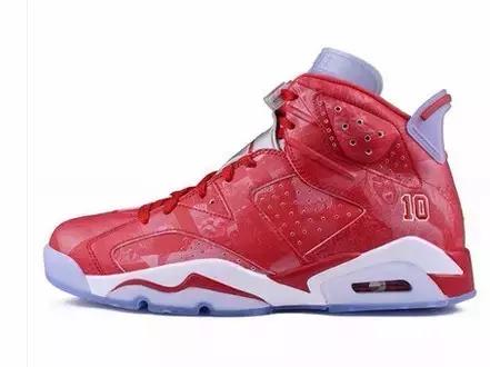 球鞋/最爱脚下那抹红，今夏潮人都得踩个它