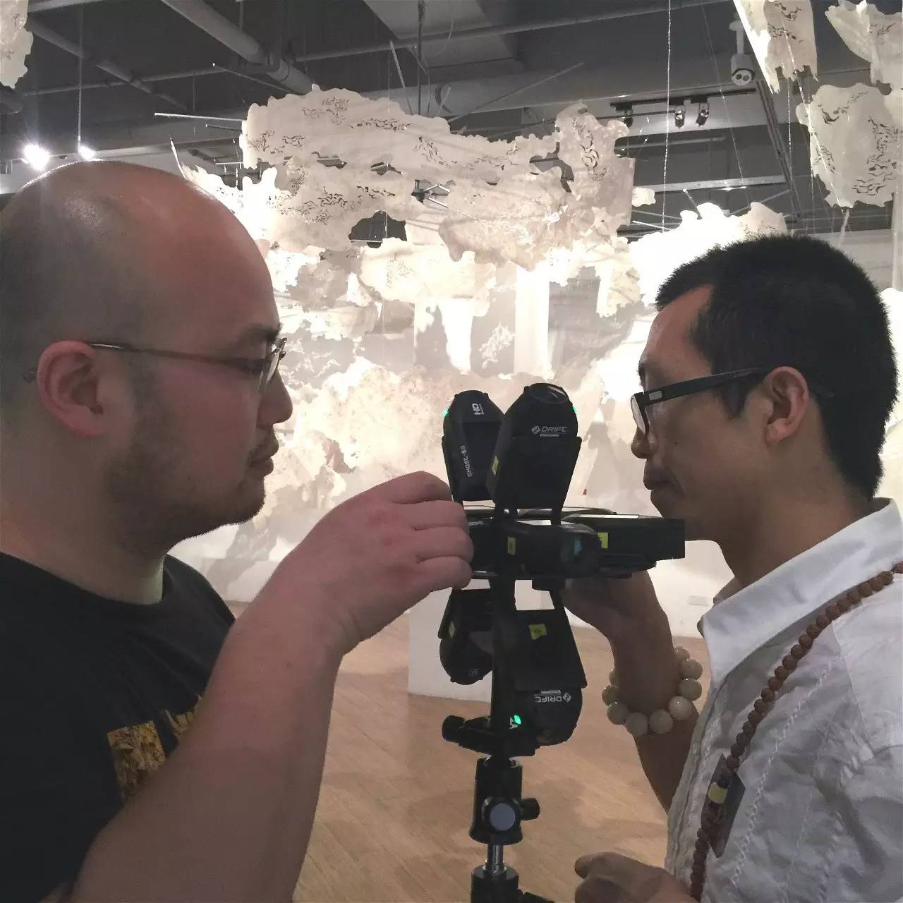 融资500万他用VR震颤球迷双眼3种视角感受赛场澎湃*放播**100万次