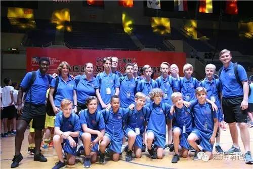 请来了孙雯，还惊动了不少国际友人！南通这场足球盛宴可有看头了~