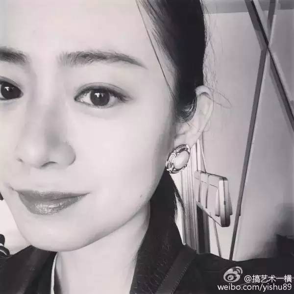 年会怎么穿衣服,年会穿什么衣服和鞋子