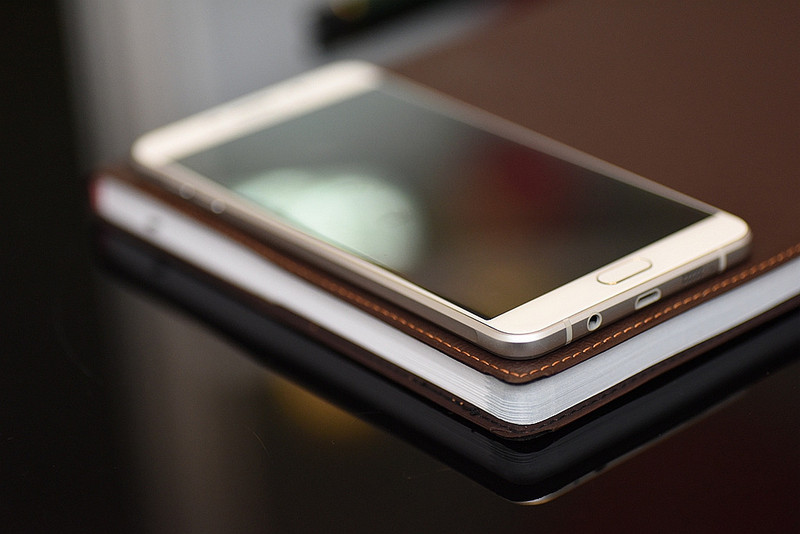 三星galaxya9s好不好,三星galaxya9是多久发布的