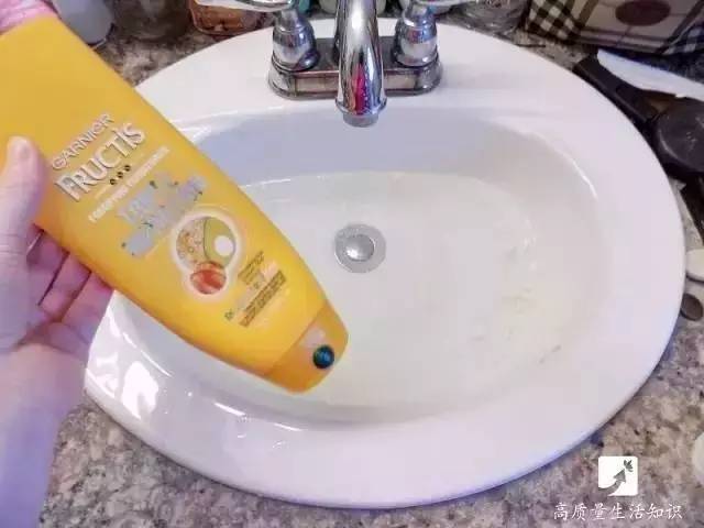 毛衣衣服缩水了怎么能恢复原样,怎么让缩水的衣服变回原样